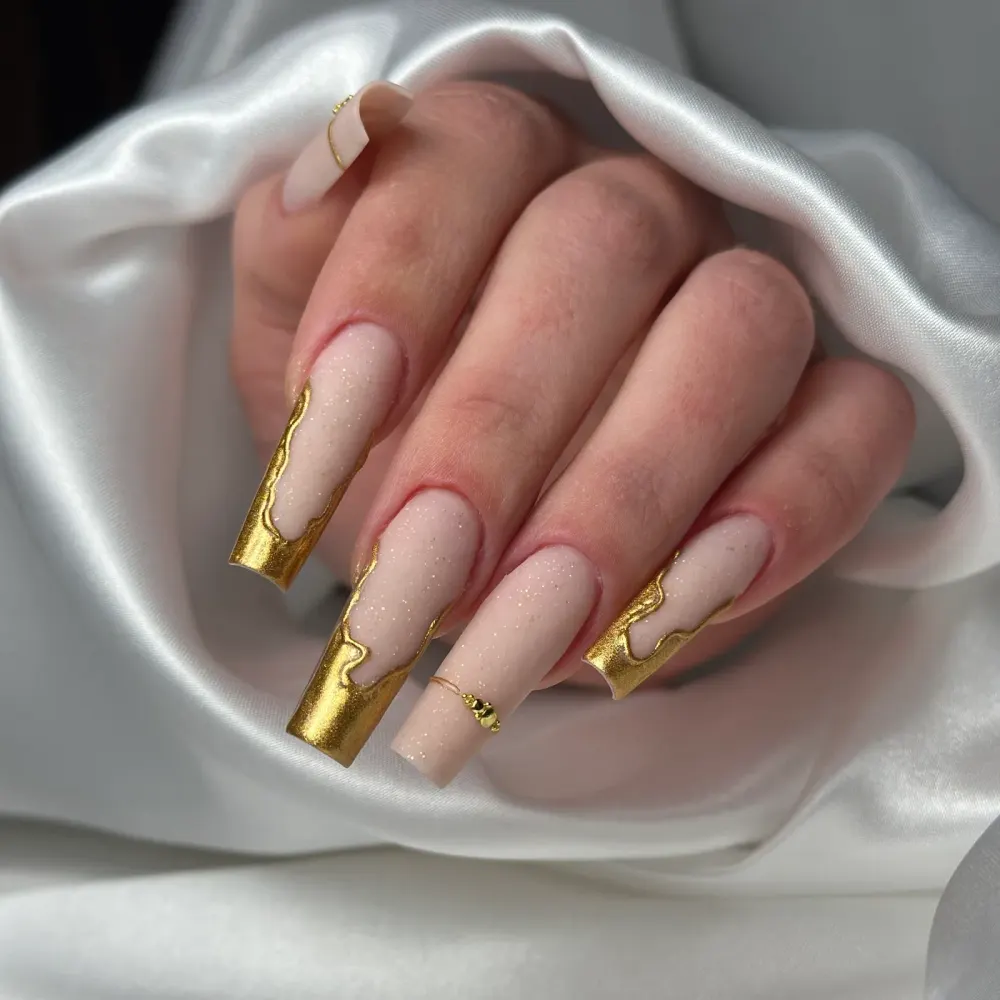Lavoro di Acretia Nails